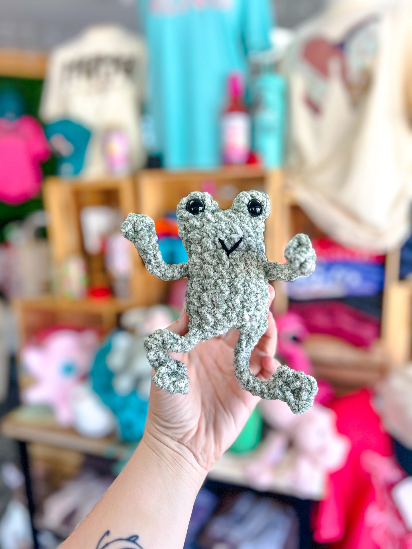 Speckled Leggy Frog