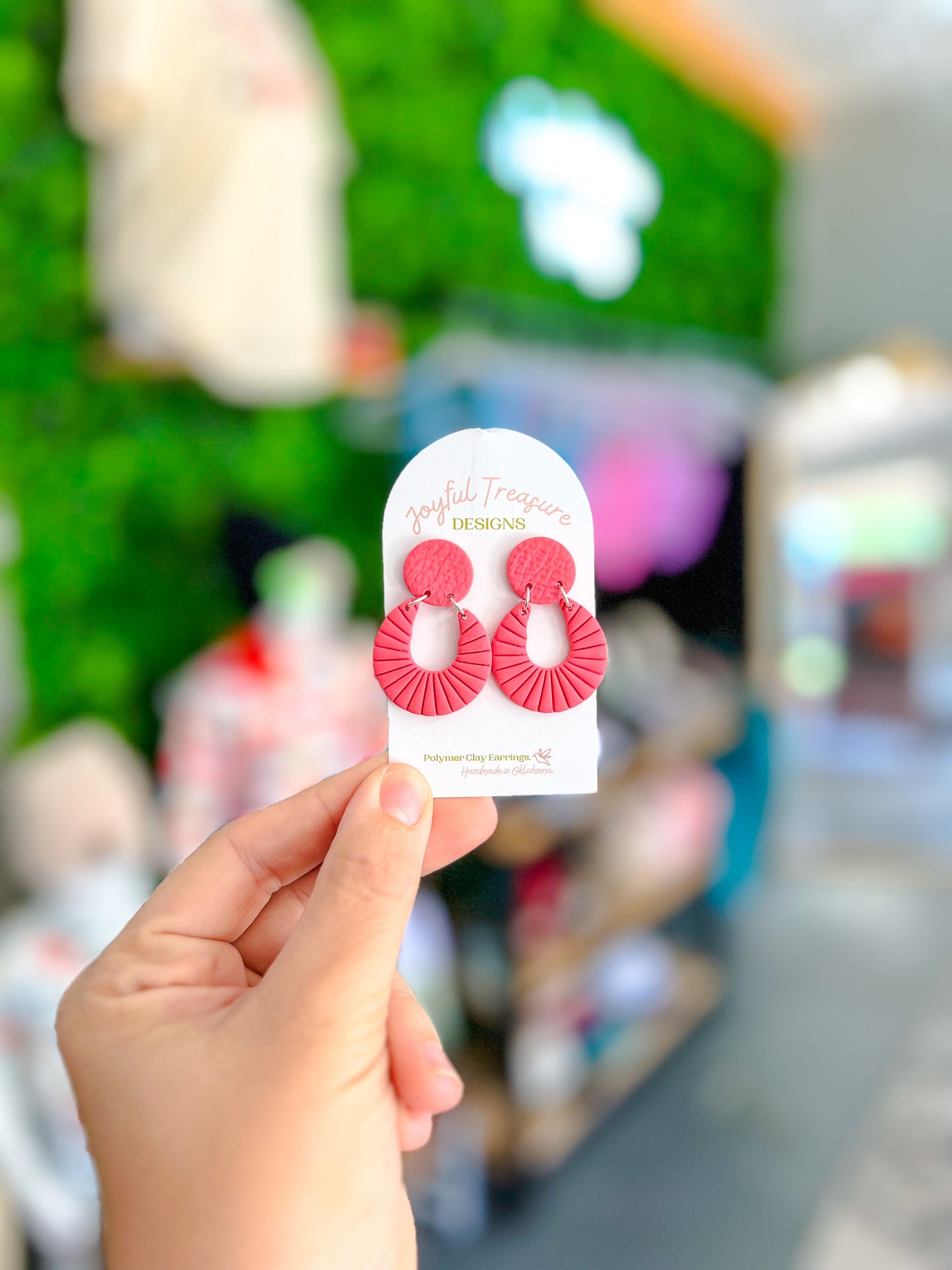 $10 Earrings