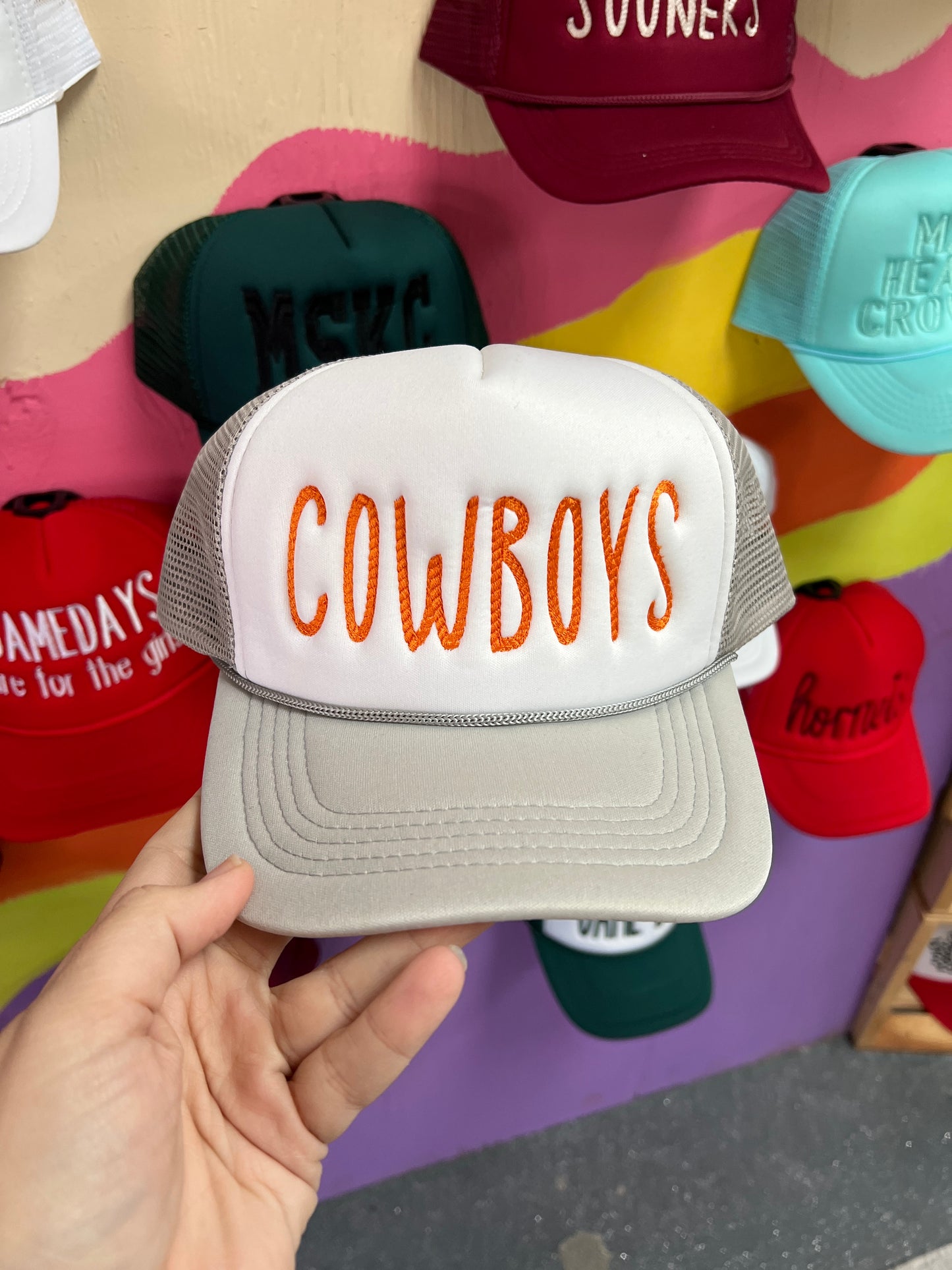 WHITE AND GRAY TRUCKER COWBOYS