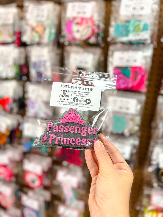 Passenger Princess-Cherry Leather