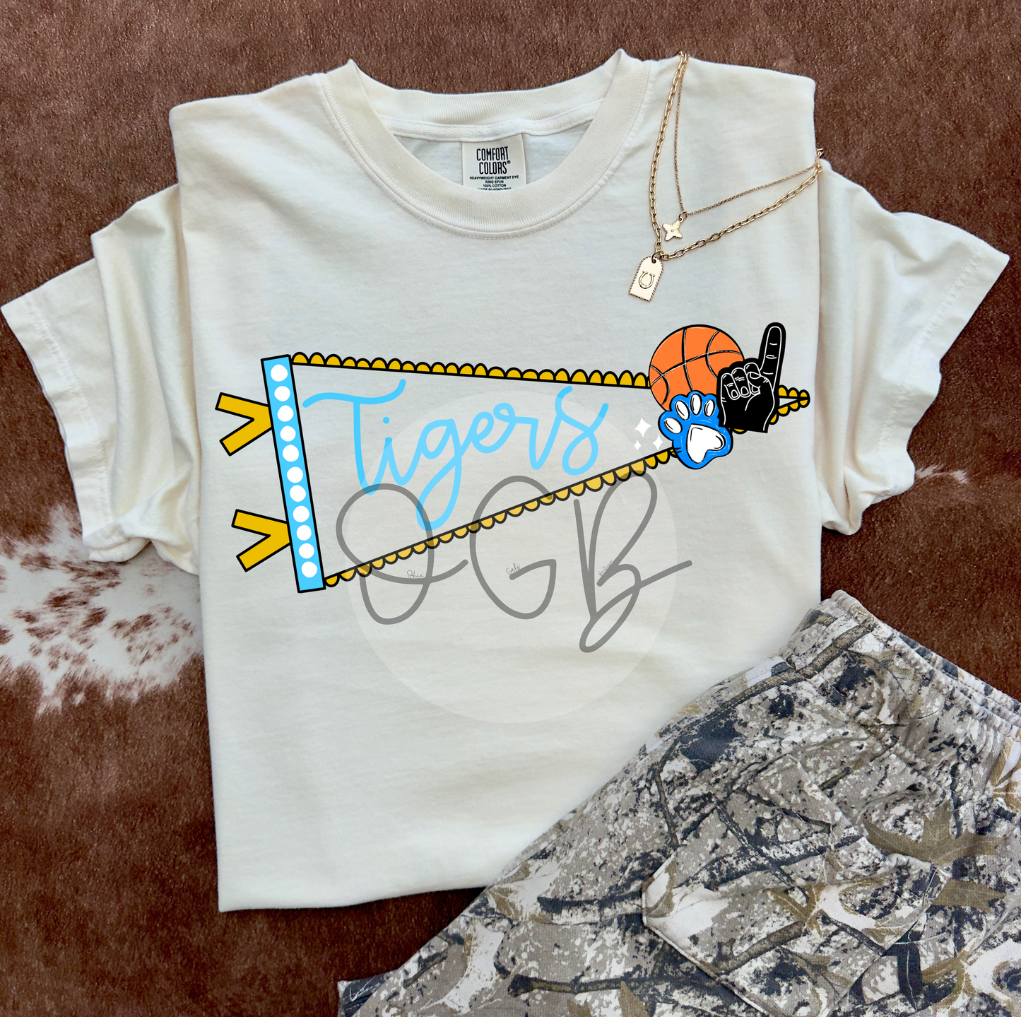 Oktaha Pennant Flag + Basketball