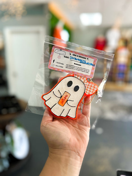 Ghosty A L A N I - Strawberry Pound Cake