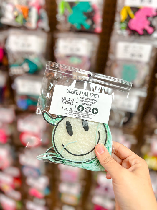 Happy Cowgirl - Mama Tried