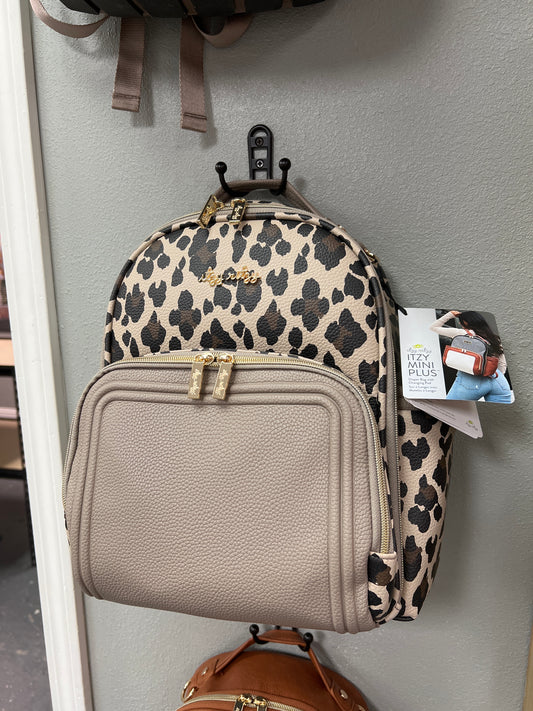 ITZY MINI PLS LEOPARD