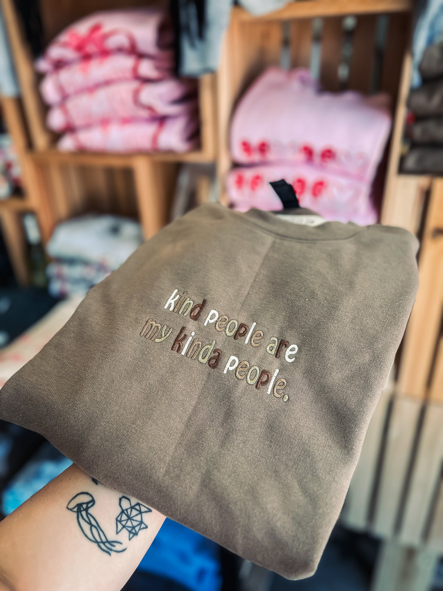 KIND PEOPLE BROWN SW