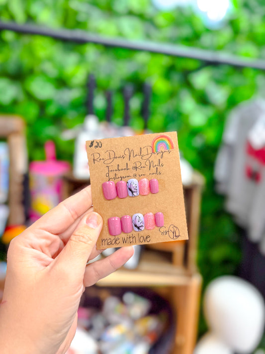 Press On Nail Set | pnk w/ butterfly {size youth large}