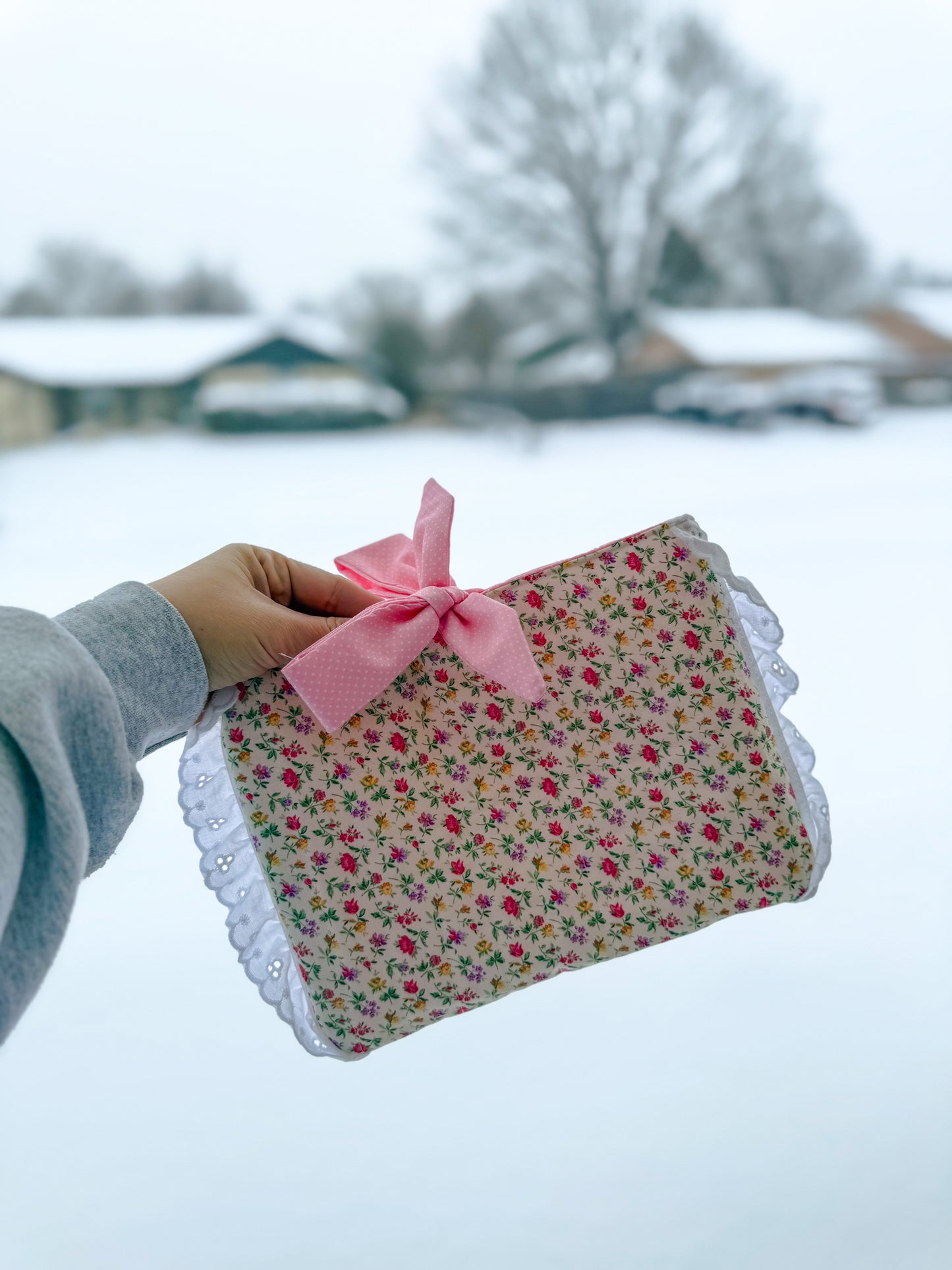 Bible/Book Case - Colorful Floral w/ Ruffle