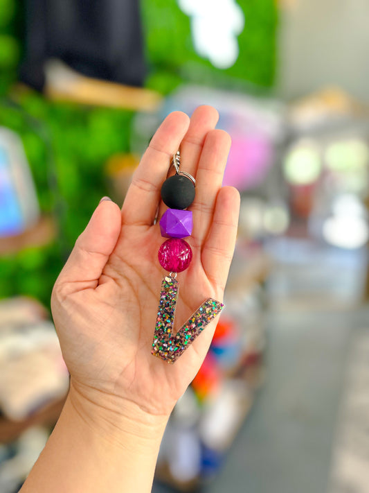 V {beaded keychain} - Black Glitter