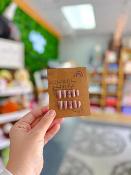 Press On Nail Set | reindeer {size youth med}