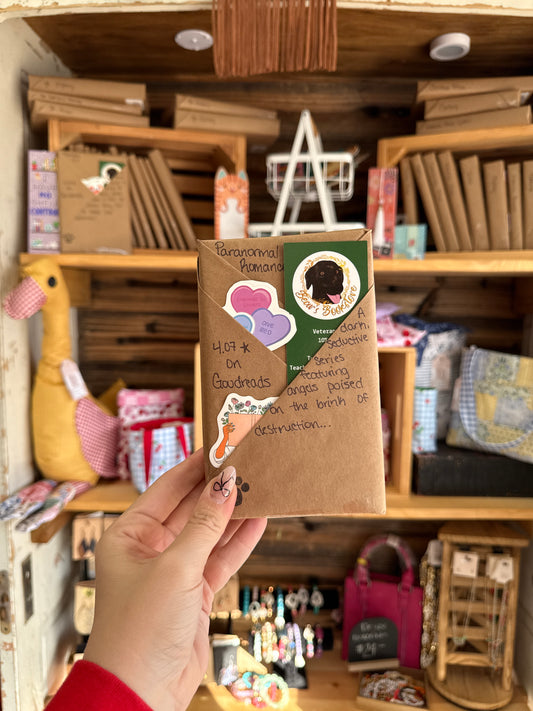 Blind Date With a Book : Paranormal Romance | 4.07 Goodreads