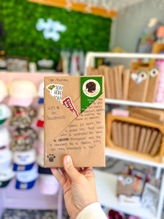 Blind Date With a Book : YA-Fantasy | 4.07 Goodreads