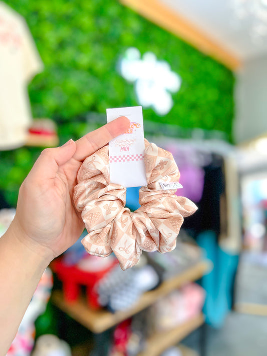Tan Inspired Bows Scrunchie
