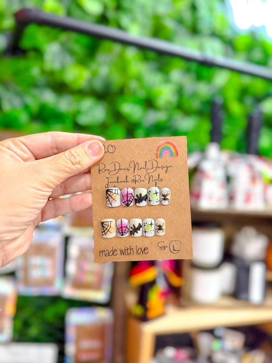 Press On Nail Set | white w/ halloween {size large}