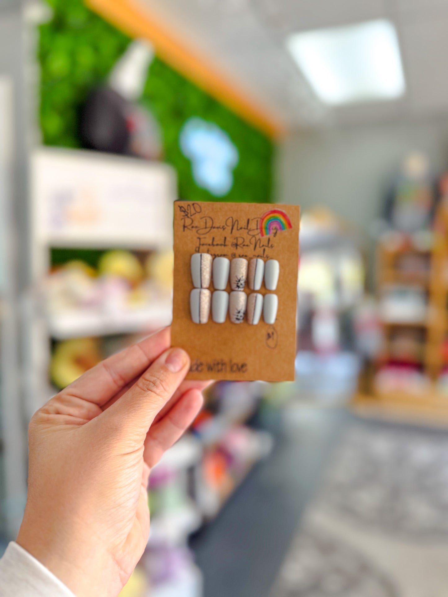 Press On Nail Set | baby blue/silver snowflake {size med}