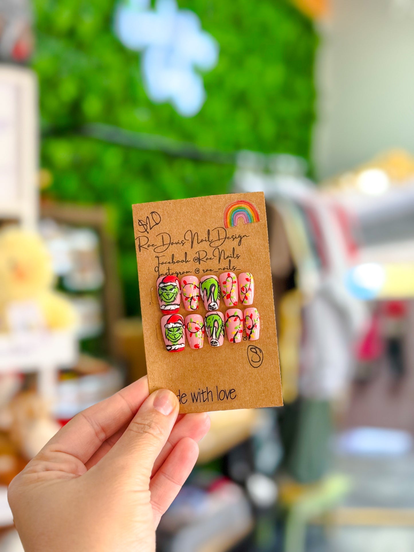 Press On Nail Set | pink gr*nch w/ lights {size small}